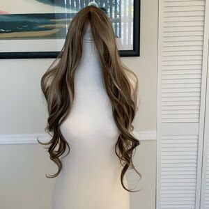 Brand new beautiful wig